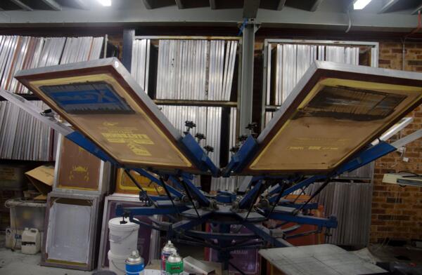 screen_print_carousel_2.jpg Thumbnail